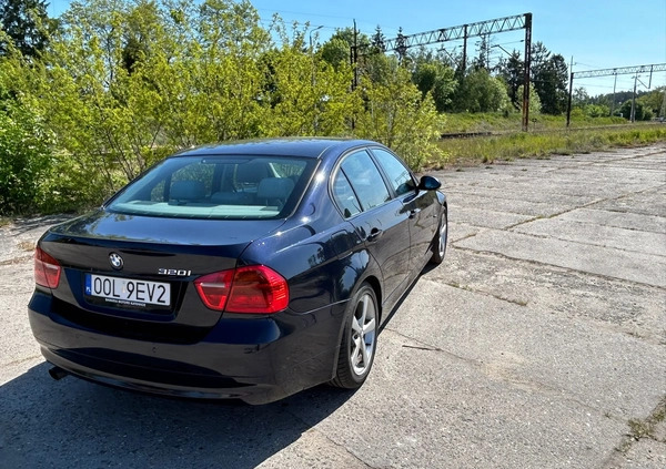 BMW Seria 3 cena 17500 przebieg: 291300, rok produkcji 2005 z Świętochłowice małe 56